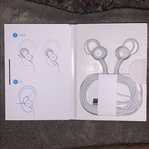 Google Pixel 3 Earbuds